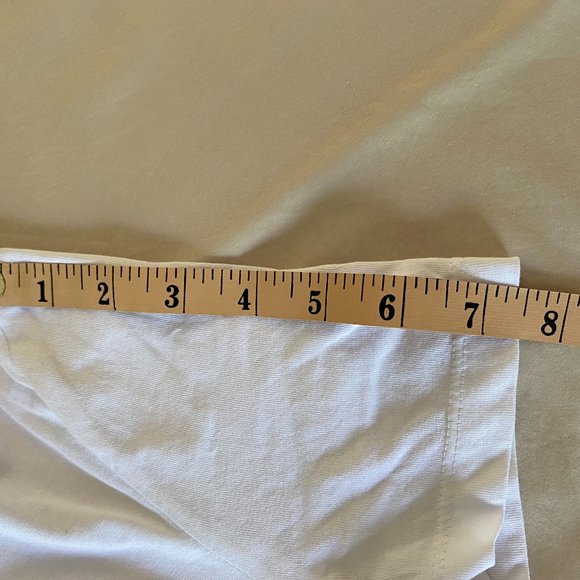 White t-shirt with cute kitty graphic - Picture 10 of 14